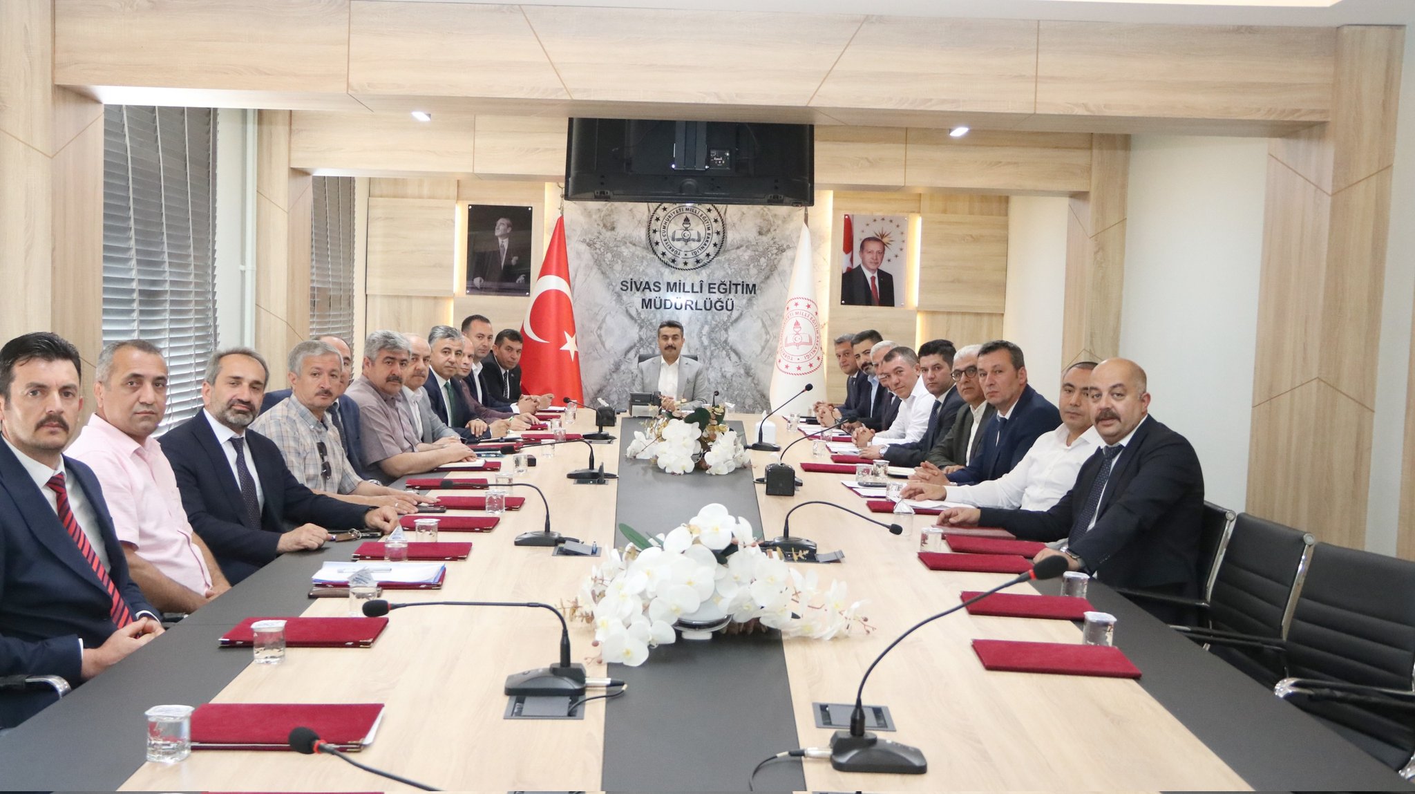 Sene Sonu İlçe Millî Eğitim Müdürleri Toplantısı Yapıldı