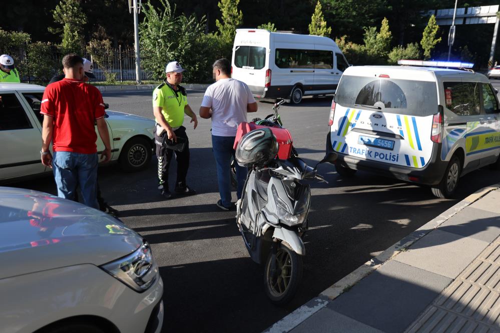 Elazığ'da "Dur" İhtarına Uymayan Motosikletliye 200 Bin TL Ceza!