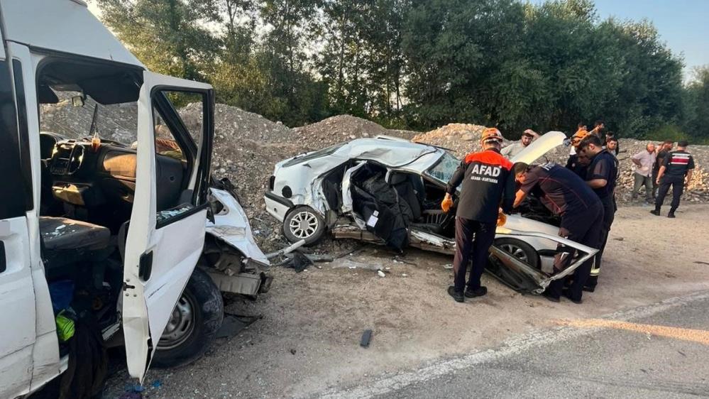Amasya'da Feci Kaza: Otomobil ve Minibüs Çarpıştı, 1 Ölü!