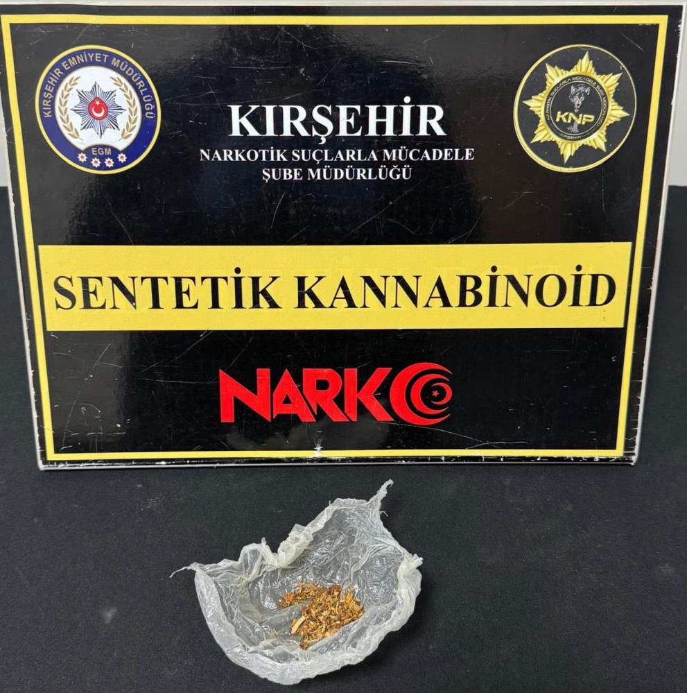 Kırşehir'de Narkotik Operasyonu: 5 Gözaltı, Zehir Ele Geçirildi