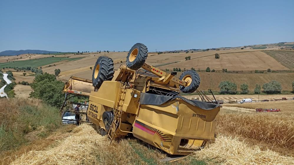 Samsun Havza'da Biçerdöver Devrildi: Kabinde Can Pazarı!